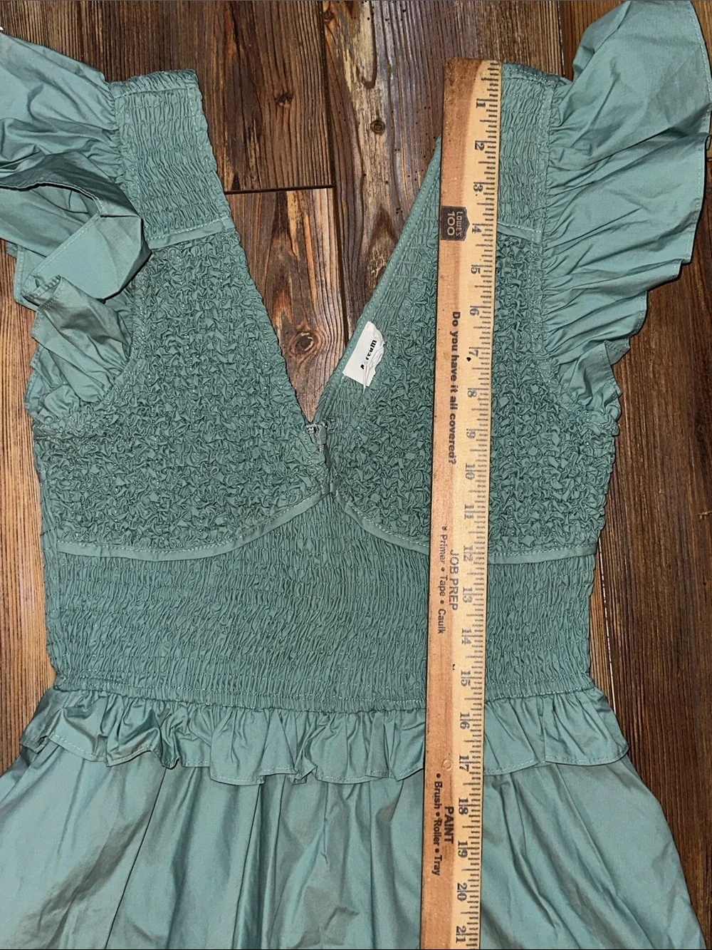 Aureum Robin Smocked Flutter Sleeve Midi Dress in Sage Small NWT - Picture 15 of 16